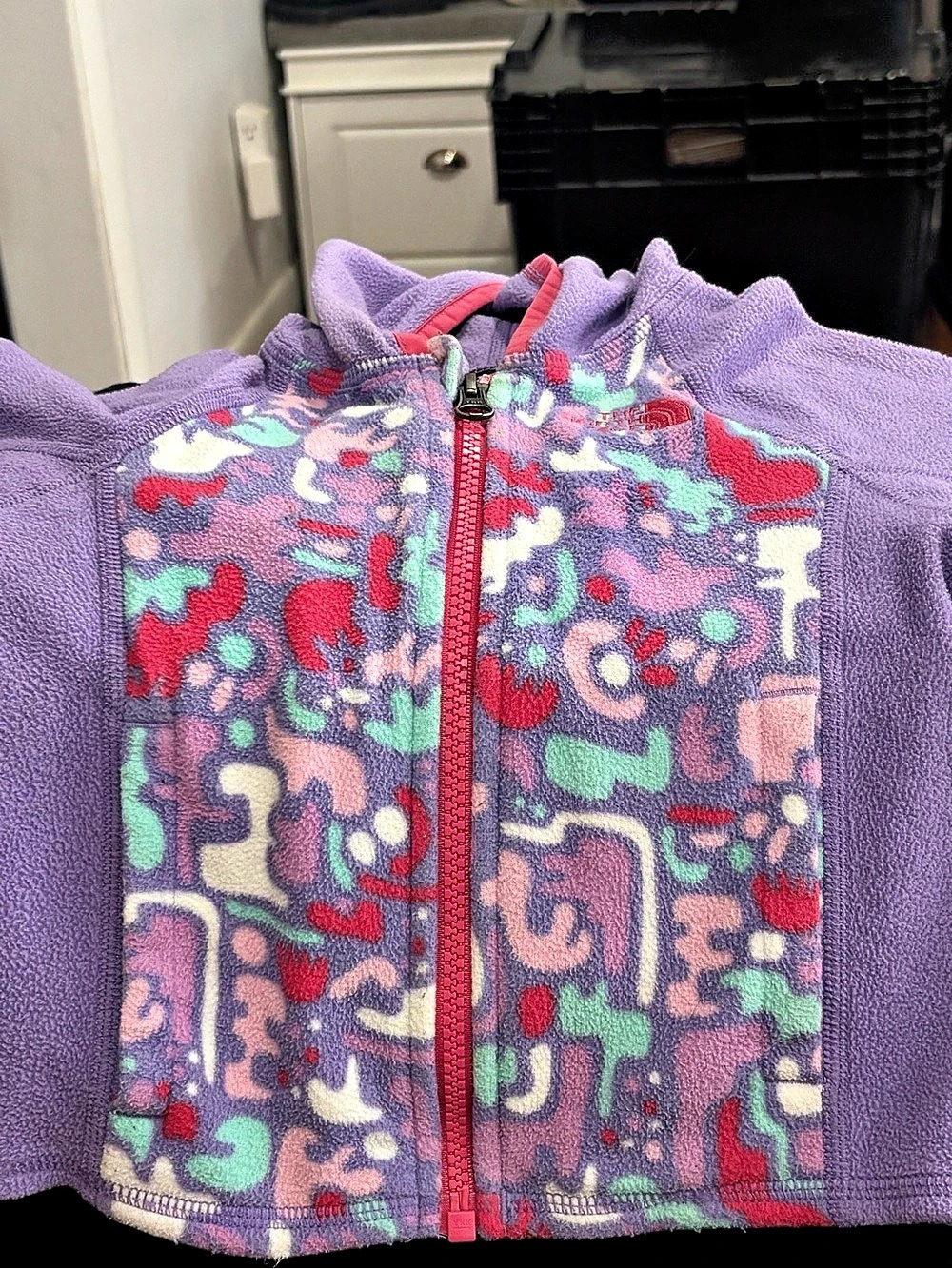 The North Face Boys 2T/2 Purple Abstract Fleece Vest